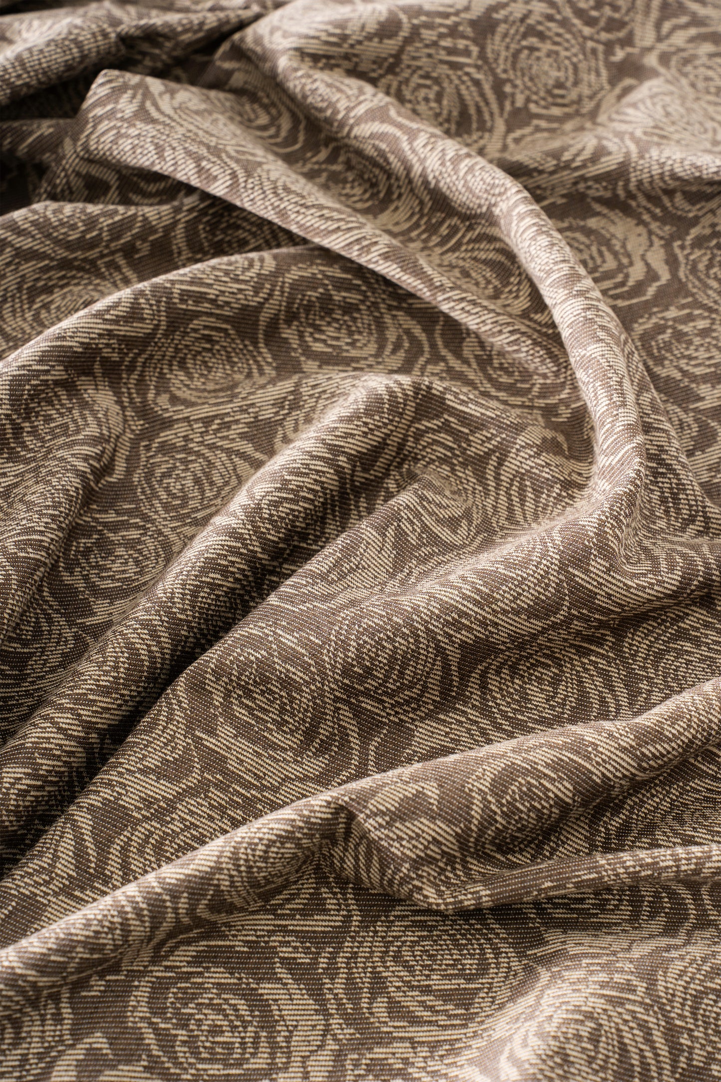 BEIGE PLUME TABLE CLOTH