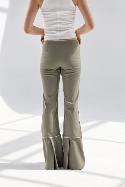 JEU CARRÉ – TROUSERS