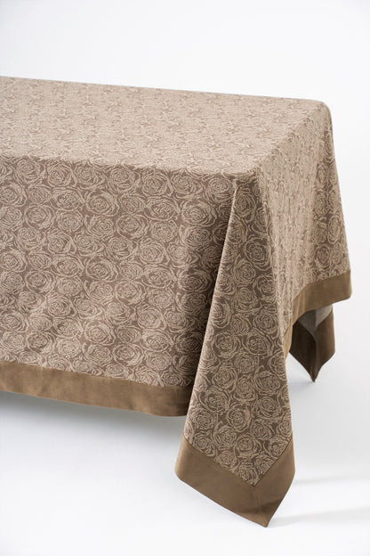 BEIGE PLUME TABLE CLOTH