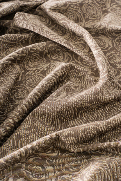 BEIGE PLUME TABLE CLOTH